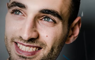 אור ספיר בסינגל חדש: "כל הזמן נמצא שם"