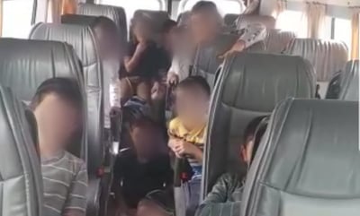 הילדים ברכב ההסעות