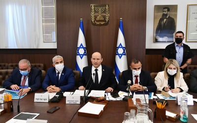 בנט בישיבת הממשלה, היום
