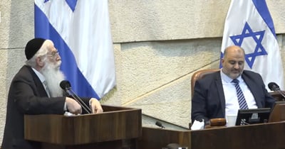 פרוש לעבאס: "אל תתקעו לנו סכין בגב" • צפו