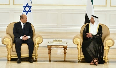 בנט נחת באבו דאבי לביקור ראשון של רה"מ ישראלי באיחוד האמירויות
