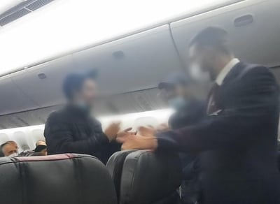 הטיסה, הערב