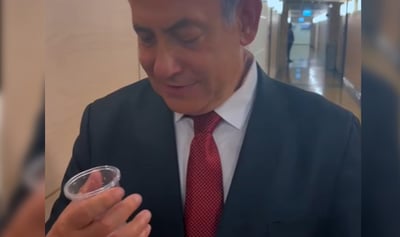 נתניהו עוקץ את בנט
