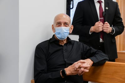 אולמרט בבית המשפט, אתמול