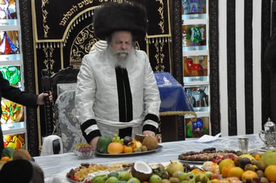 האדמו"ר מנדבורנה - ביתר