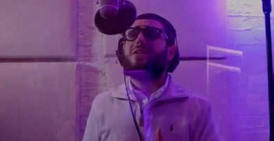לוי כהן בסינגל חדש: "כורעים"