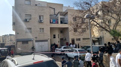 הבניין בעיר אלעד