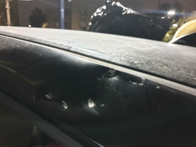 רכב ובו משפחה חרדית נרגם באבנים: "כמעט קרה אסון"