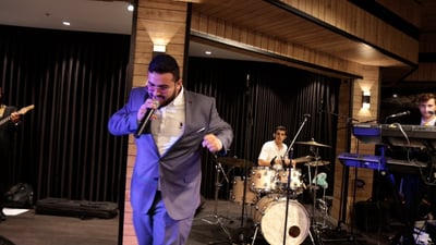 איתמר הומינר בסינגל לפורים: ותוסף אסתר