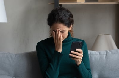 "אַקְנֶה קִנְאָה": כן, יש כזה דבר והרשת אשמה בכך