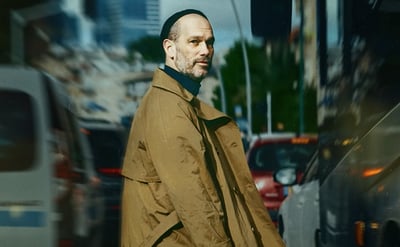 יונתן רזאל בסינגל חדש: "מהגר"
