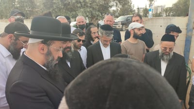 אחות של הרנטגן: האישה מרת זהבית ברבי ע"ה