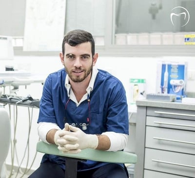 הכל על השתלות שיניים