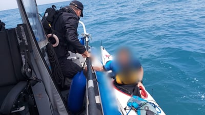 השיטור הימי הציל גבר שהתהפך בלב ים