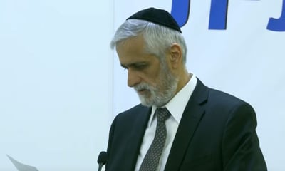 אלי ישי מעיד בוועדה