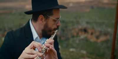 אורי אלטבוים בסינגל חדש: "בשעת הדחק"