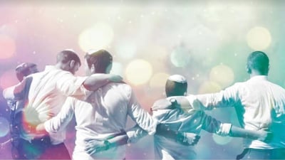 אריאל זילבר ועקיבא מרגליות בקליפ עם תלמידי ישיבת מטה בנימין: ישמחו במלכותך