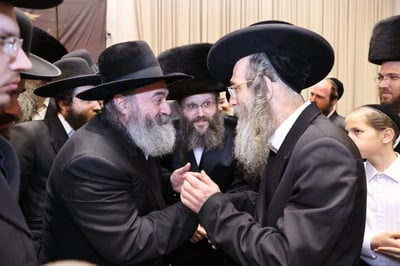 עורך 'הדרך' חיתן את בתו, כולם התייצבו • צפו
