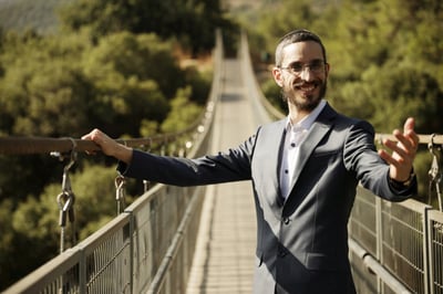 שמחה פרידמן בניגון חסידי מלהיב: "ניגון שמחה"