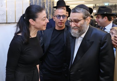 מיכאלי וגפני, אמש