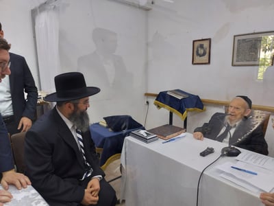 רבה של הקהילה הבוכרית בארה"ב בביקור אצל גדולי ישראל