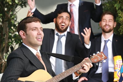 בכל אירוע וחגיגה: אין, אין, אין כמו במבה אסם