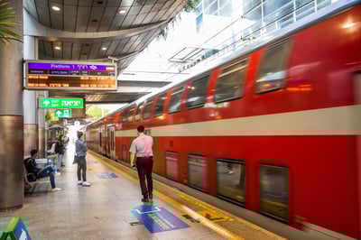 רכבת בתנועה