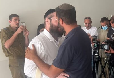 האברך שנדקר יוצא מבית החולים