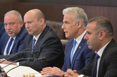 ראש הממשלה יאיר לפיד בפתח ישיבת הממשלה
