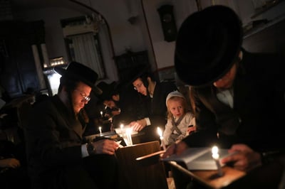 קינות ו'איכה' בשטיבלך בשוק מאה שערים