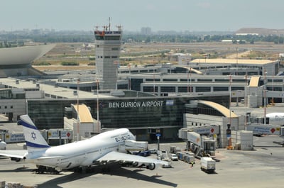 אלמונים הצליחו לעבור את הגדר בנתב"ג ולגנוב אמצעי לחימה