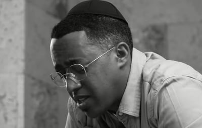 עמנואל זאודה בסינגל קליפ: "להיות או לחדול"
