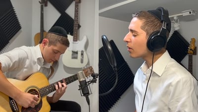 עילוי הגיטרה, ארי אטינגר, במחרוזת ימים נוראים