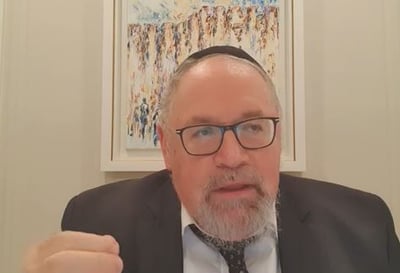 הרב מיכאל סורוצקין בשיעור על פרשת השבוע