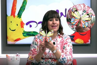בואו ליצור פרפר מחומרים שיש לכם בבית • זמן יצירה