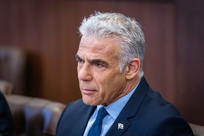 לפיד בישיבת הממשלה, השבוע