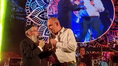 כשפריד הוזמן מול אלפי איש לעלות לארץ ולגור ב"שכונה הקרובה לניו יורק"