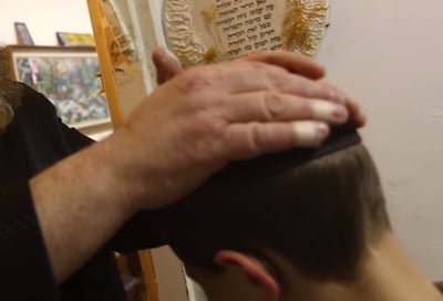 מיוחד: איך מברכים ברכת הבנים ומתי השתרש המנהג?