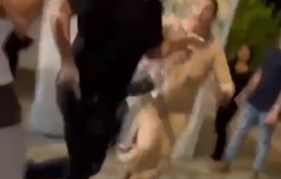 דרמה בסליחות: גבר השתולל עם סכין ליד בית הכנסת