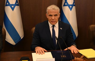 לפיד נפרד בישיבת הממשלה האחרונה: "עוד נחזור לחדר הזה, מהר יותר ממה שאתם חושבים"