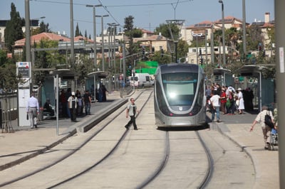 תחנת רכבת קלה בירושלים | ארכיון