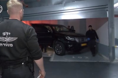 פשיטה על דוכן בצהרי היום: חיסול נמנע אתמול בשוק בנתניה