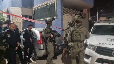 ירי בוצע לעבר שני שוטרים ונעשה ניסיון לדרוס אותם, המחבל נוטרל במקום