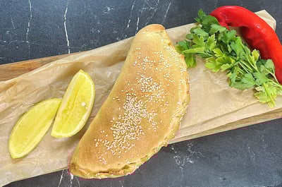 קלצונה במילוי פרגיות וירקות
