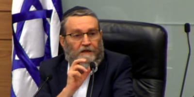 גפני תוקף את ולדימיר בליאק
