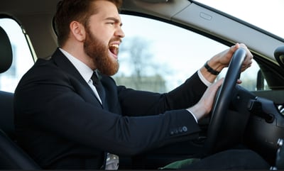 כל דבר מעצבן אתכם? קחו כוס מים וקראו את הכתבה הזו