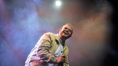 דוד בן ארזה מרגש בסינגל חדש: "תכלת ולבן"