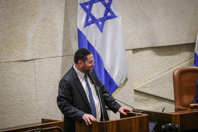 חבר הכנסת אליהו ברוכי ומשה רוט, היום בכנסת • צפו בתיעוד