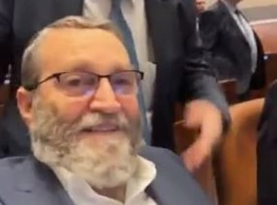 גפני ב'לייב' של כהן, משועשע