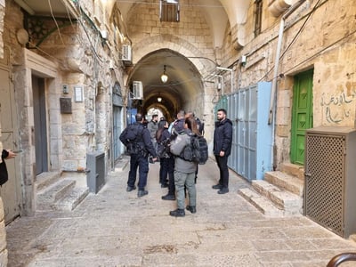 הסתיר את הסכין - ודקר יהודי שבירר את הדרך לכותל